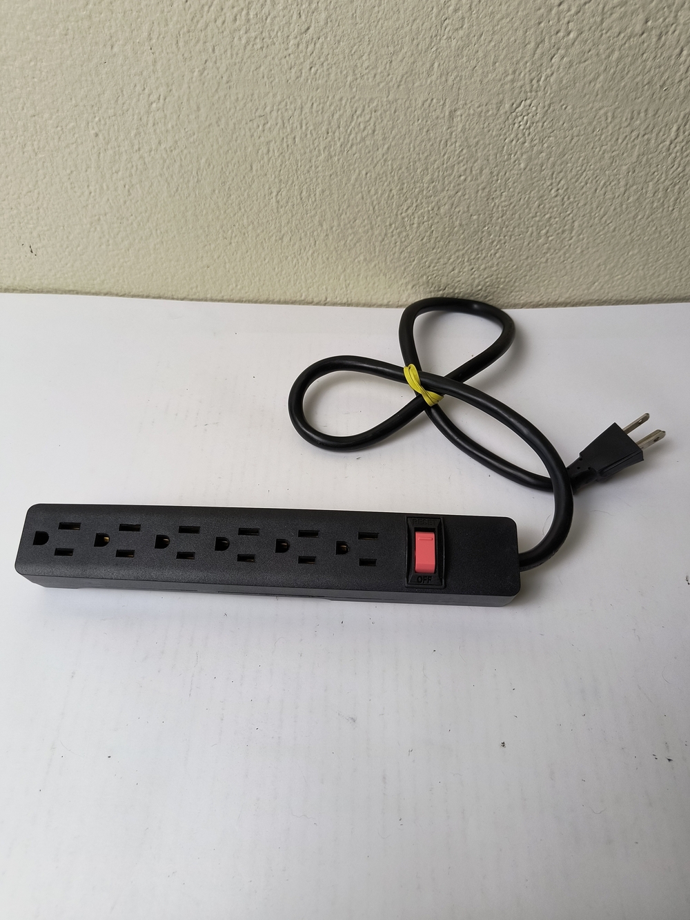 Black 6-Outlet Power Strip with Surge Protection and On/Off Switch